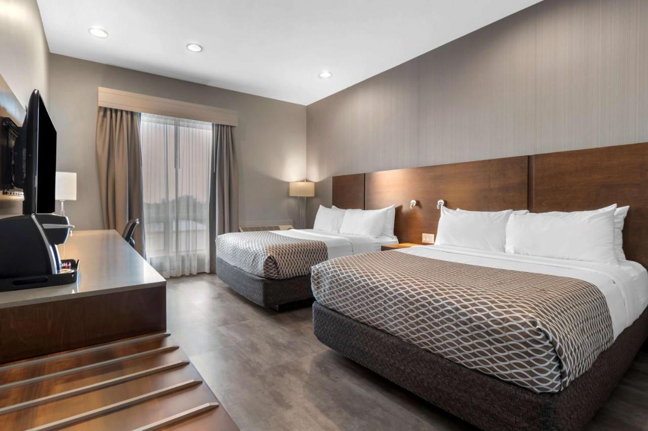 Best Western Plus East Side Saskatoon Esterno foto