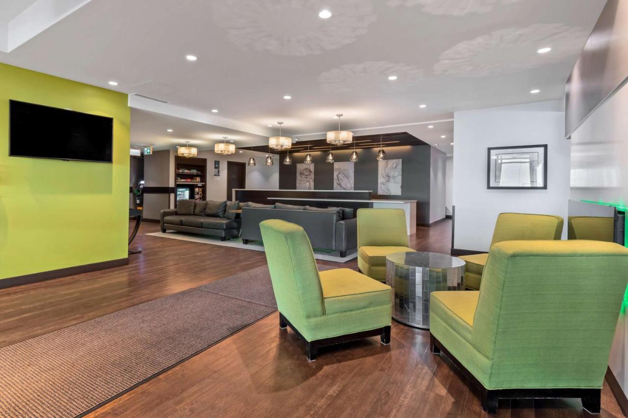 Best Western Plus East Side Saskatoon Esterno foto