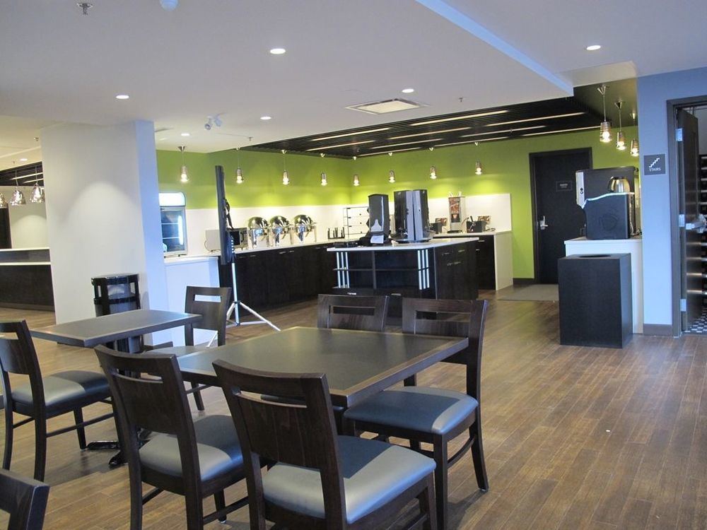 Best Western Plus East Side Saskatoon Ristorante foto